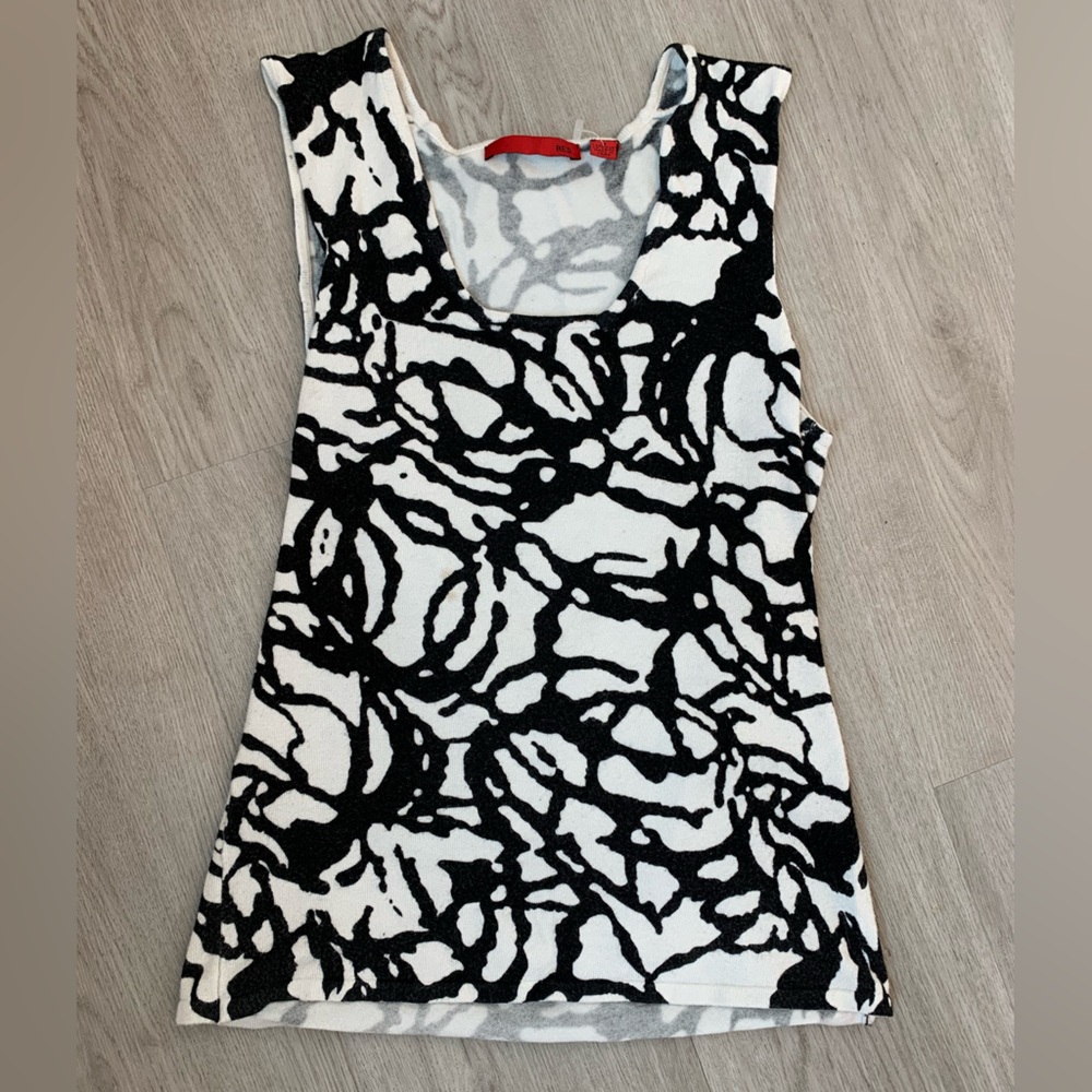 Red Black and White Fitted Tank Top